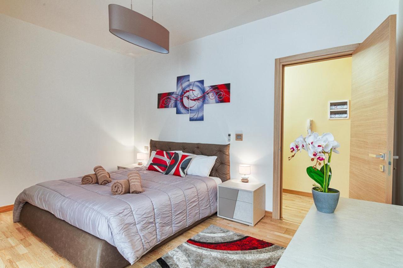 Frida Apartment Nuovo Luminoso Con Vista Aperta Trieste Exteriör bild